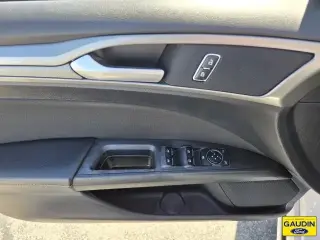 Ford Fusion 2018 SE 4dr Sedan