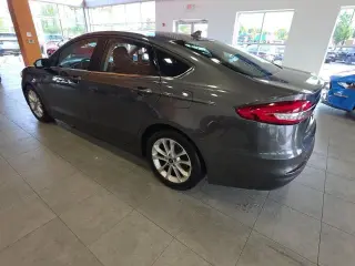 Ford Fusion 2020 SE 4dr Sedán