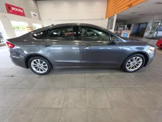 Ford Fusion 2020 SE 4dr Sedán