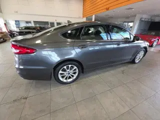 Ford Fusion 2020 SE 4dr Sedán
