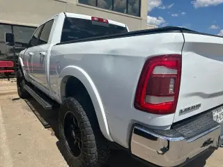 Ram 2500 2022 4x4 Laramie 4p Cabillaje Tripulación 6,3 ft. SB Pickup