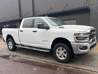 Ram 2500 2026 4x4 Big Horn 4p Crew Cab 6,3 pies SB Camioneta