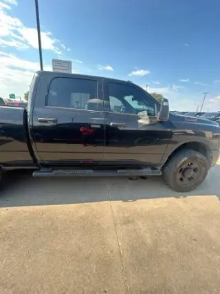 Ram 2500 2026 4x4 Tradesman 4dr Camioneta de cabina completa doble 6,3 pies de baño