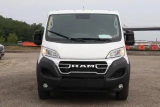 Ram ProMaster 2025 Tradesman 2500 136 WB 3dr Low Roof Cargo Van sin asiento de pasajero
