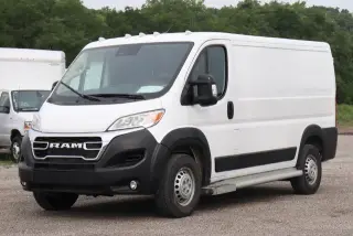 Ram ProMaster 2025 Tradesman 2500 136 WB 3dr Low Roof Cargo Van sin asiento de pasajero