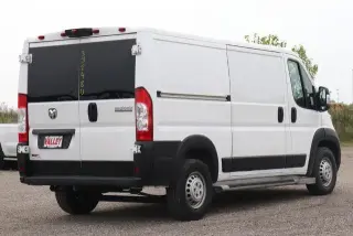 Ram ProMaster 2025 Tradesman 2500 136 WB 3dr Low Roof Cargo Van sin asiento de pasajero