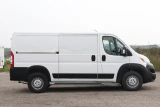 Ram ProMaster 2025 Tradesman 2500 136 WB 3dr Low Roof Cargo Van sin asiento de pasajero