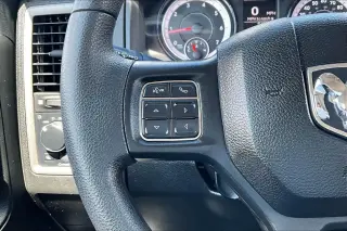 Ram 1500 Clásico 2023 4x2 Tradesman 2dr Regular Cab 8 ft. LB Pickup