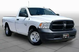 Ram 1500 Clásico 2023 4x2 Tradesman 2dr Regular Cab 8 ft. LB Pickup