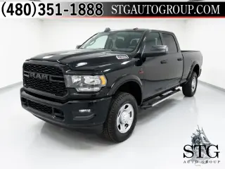 Ram 3500 2024 4x4 Tradesman 4p Puerta de Cab de 8 ft. LB SRW Camioneta