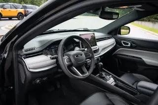 Jeep Compass 2025 4x4 Limited SUV de 4 puertas