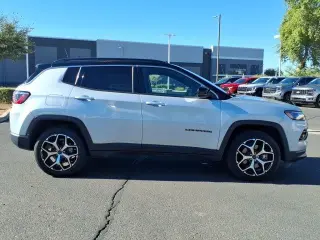 Jeep Compass 2025 4x4 Limited 4p SUV