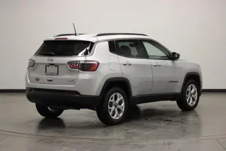 Jeep Compass 2025 4x4 Latitude 4p SUV