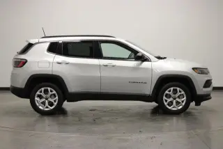 Jeep Compass 2025 4x4 Latitude 4p SUV