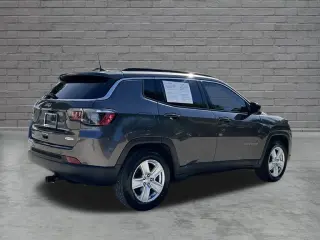 Jeep Compass 2022 Latitude 4dr SUV