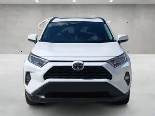 Toyota RAV4 2019 XLE 4p SUV
