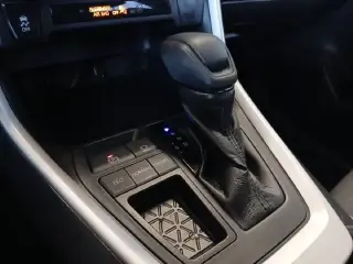 Toyota RAV4 2019 XLE 4p SUV