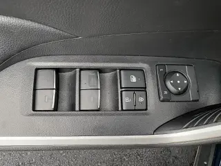 Toyota RAV4 2025 XLE 4dr SUV