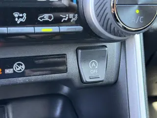 Toyota RAV4 2025 XLE 4dr SUV