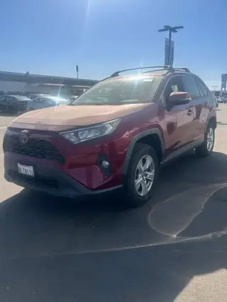 Toyota RAV4 2019 XLE 4dr SUV