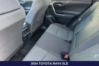 Toyota RAV4 2024 AWD XLE 4dr SUV
