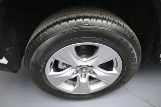 Toyota RAV4 2025 AWD XLE 4dr SUV