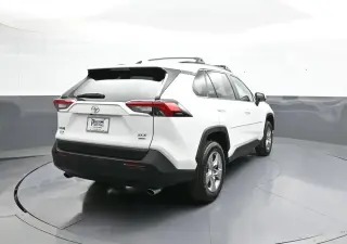 Toyota RAV4 2025 AWD XLE 4dr SUV