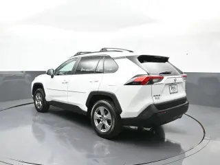 Toyota RAV4 2025 AWD XLE 4dr SUV