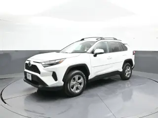 Toyota RAV4 2025 AWD XLE 4dr SUV