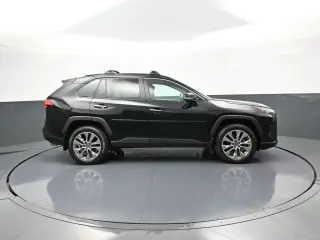 Toyota RAV4 2022 AWD Limited 4p SUV