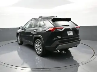 Toyota RAV4 2022 AWD Limited 4p SUV