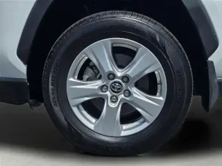 Toyota RAV4 Hybrid 2019 AWD LE SUV 4p.
