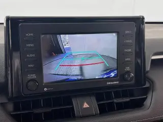 Toyota RAV4 2021 LE 4p SUV