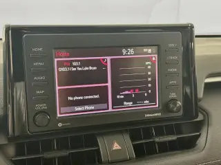 Toyota RAV4 2021 LE 4p SUV