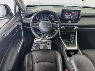 Toyota RAV4 2021 LE 4p SUV