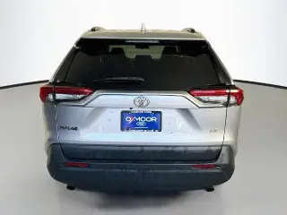 Toyota RAV4 2021 LE 4p SUV