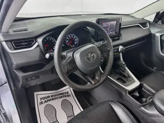 Toyota RAV4 2021 LE 4p SUV