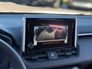 Toyota RAV4 2025 LE 4dr SUV