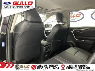 Toyota RAV4 2021 XLE Premium 4dr SUV
