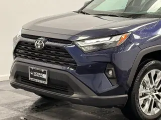 Toyota RAV4 2025 AWD XLE Premium 4p SUV