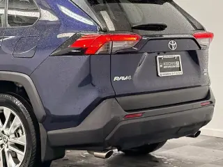 Toyota RAV4 2025 AWD XLE Premium 4p SUV