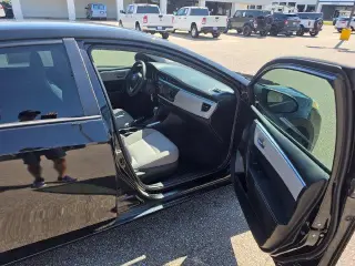 Toyota Corolla 2015 LE 4p Sedan