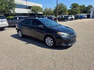 Toyota Corolla 2015 LE 4p Sedan