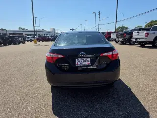 Toyota Corolla 2015 LE 4p Sedan
