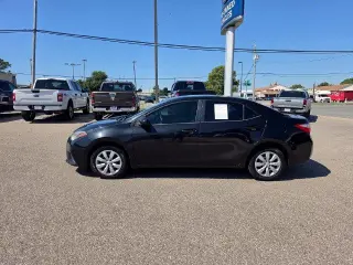 Toyota Corolla 2015 LE 4p Sedan