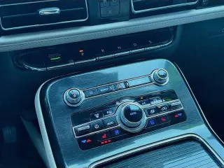 Lincoln Nautilus 2023 AWD Reserve 4dr SUV