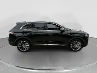 Lincoln Nautilus 2023 AWD Reserve, SUV de 4 puertas