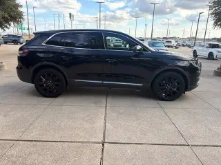 Lincoln Nautilus 2023 Reserve 4dr SUV
