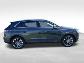 Lincoln Nautilus 2022 Reserve 4p SUV