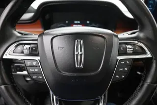 Lincoln Nautilus 2023 Reserve 4dr SUV